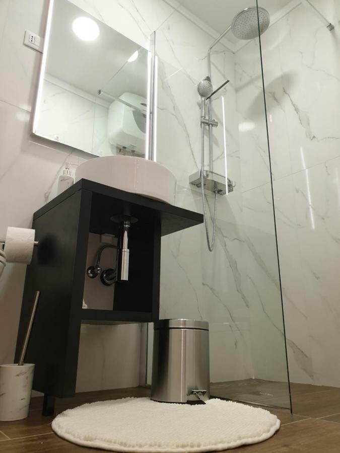Sea Star Hotel Tribalj Екстериор снимка
