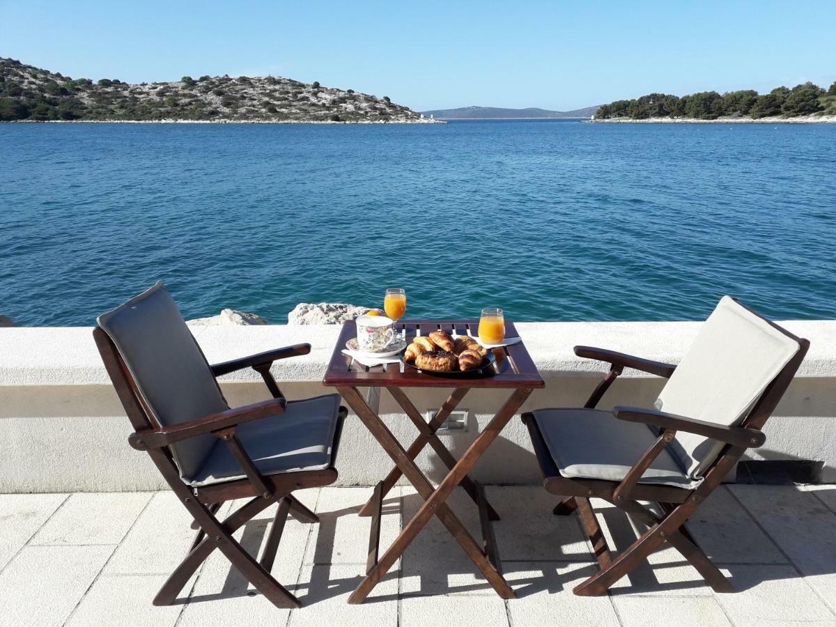 Sea Star Hotel Tribalj Екстериор снимка